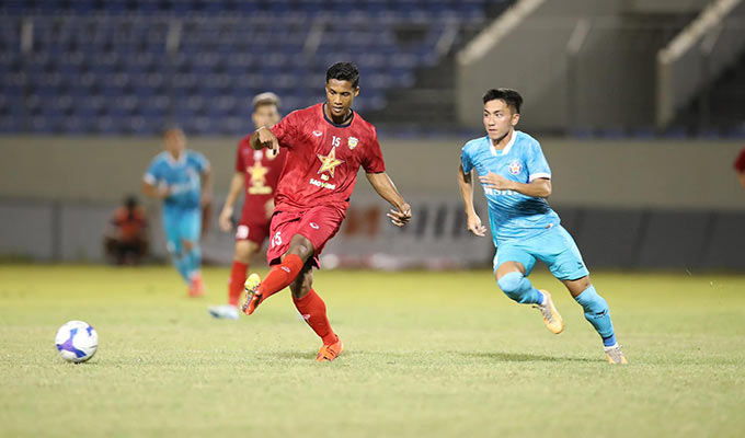 Legley Adou Minh cho rằng anh không bỡ ngỡ khi về Việt Nam chơi bóng vì đã quá quen những nét văn hoá của người Việt